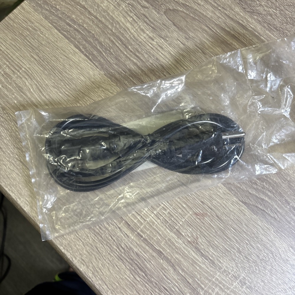 Power Cord - Picture 2 of 5